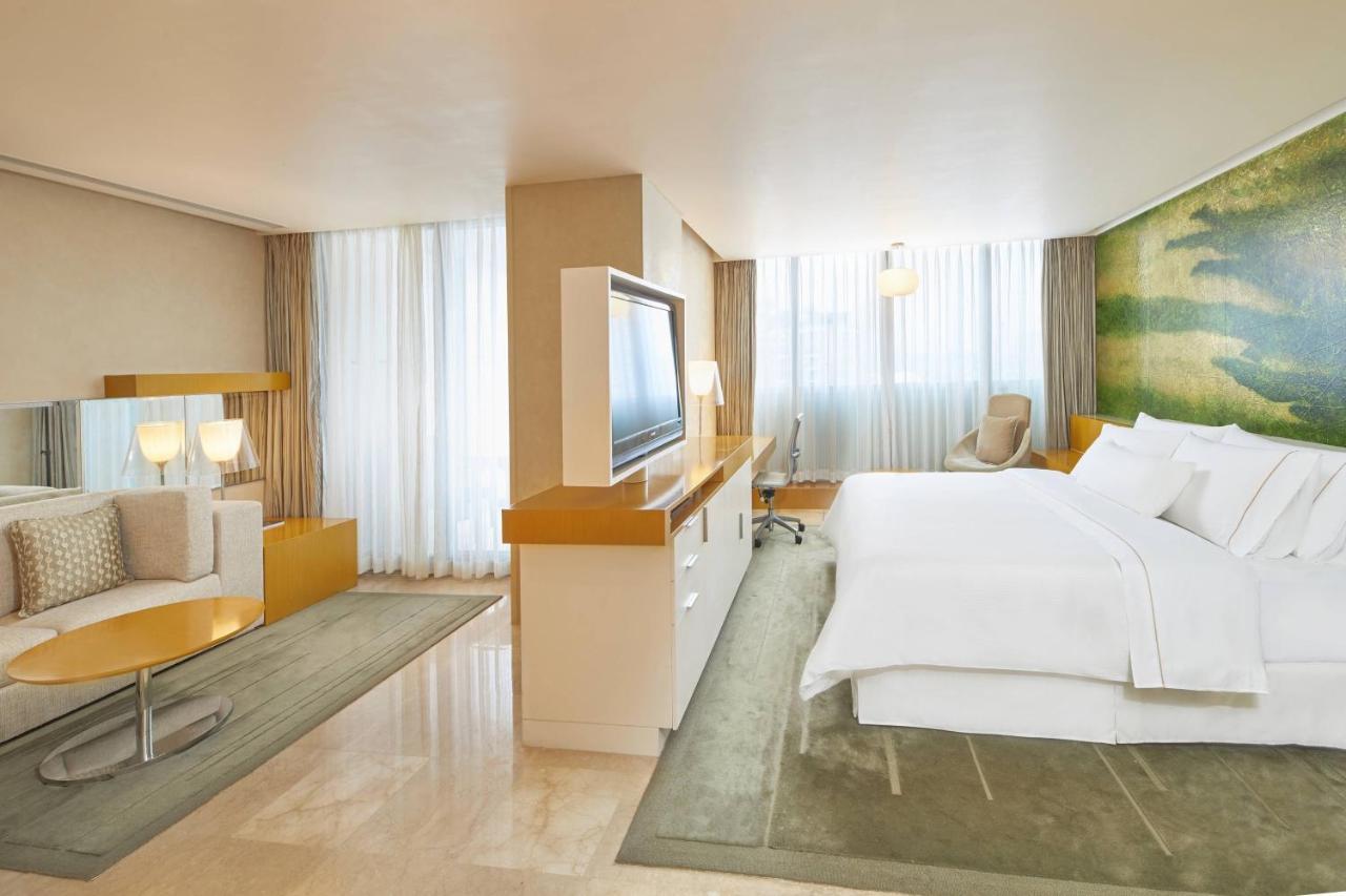 The Westin Shenzhen Nanshan - As Part Of An Upscale Shopping Complex, With Direct Subway Access, The Hotel Is Just A Few Minutes Walks To Famous Theme Parks Eksteriør billede